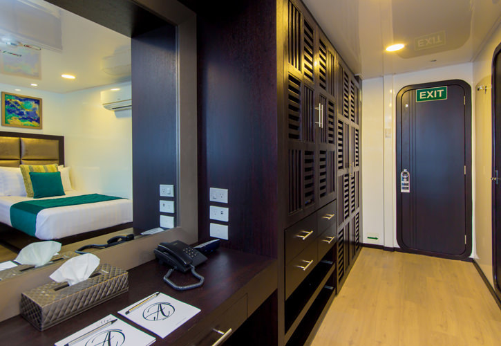 Galapagos Cruise Alya3